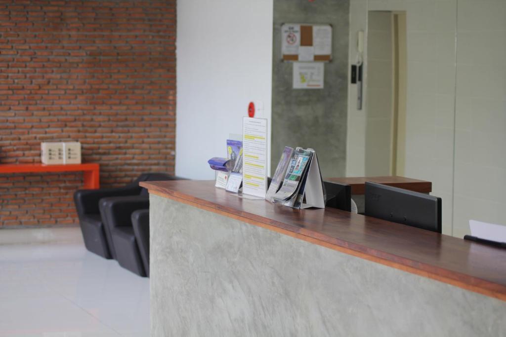 Utd Apartments Sukhumvit Ban Khlong Nang Li Esterno foto