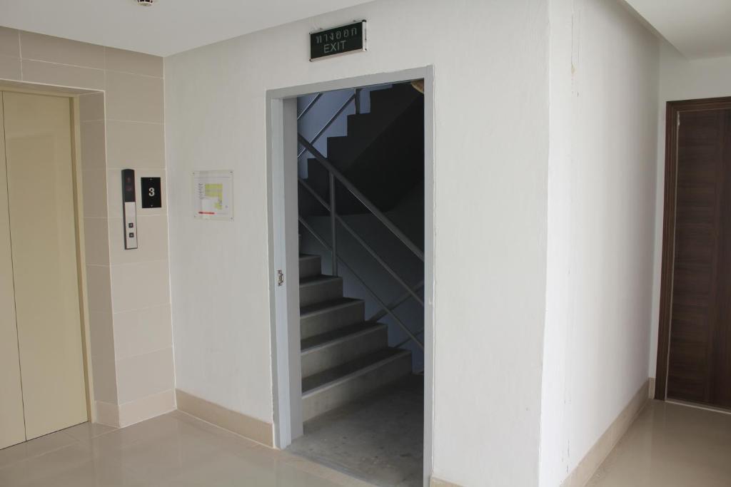 Utd Apartments Sukhumvit Ban Khlong Nang Li Esterno foto