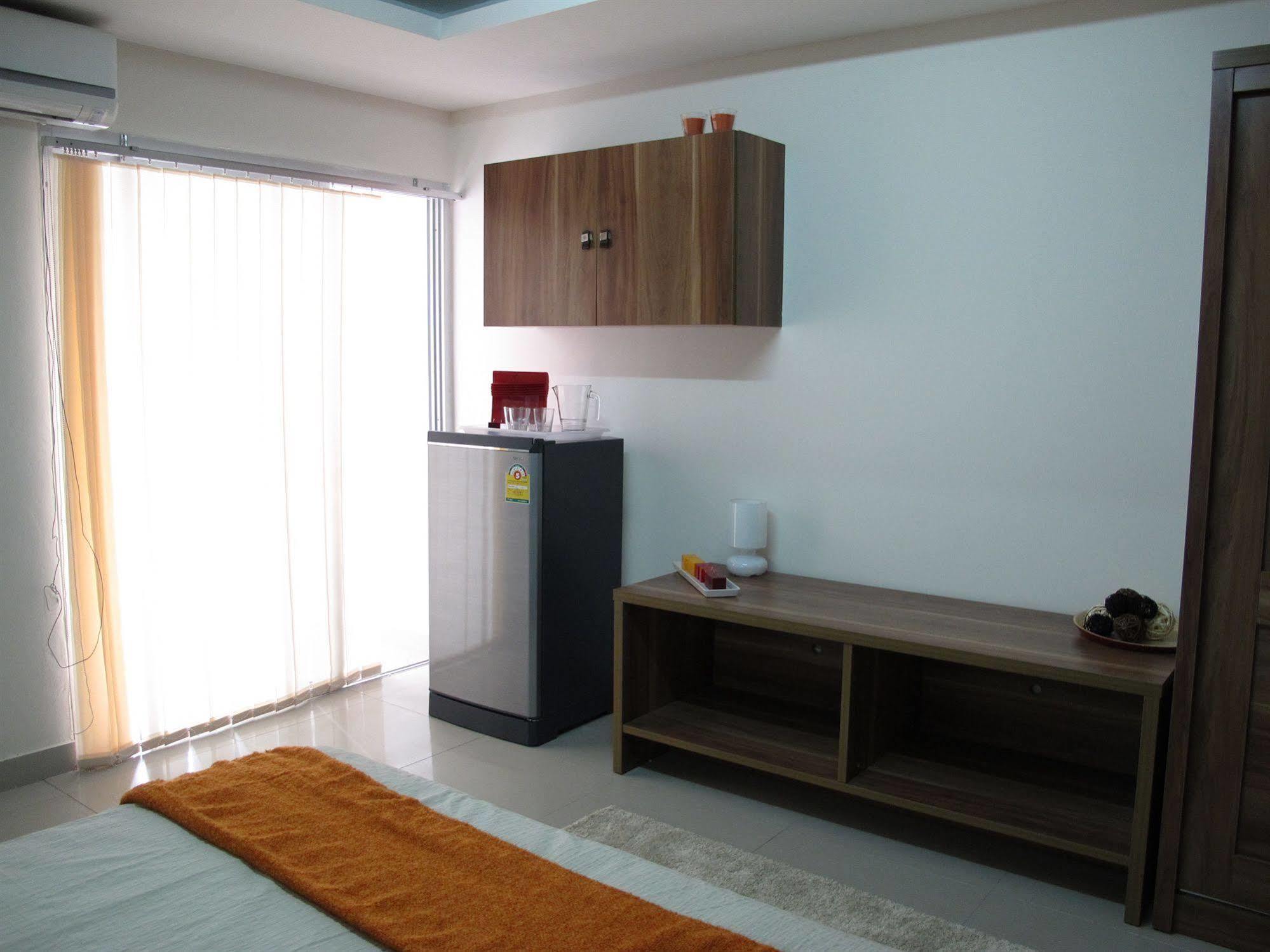 Utd Apartments Sukhumvit Ban Khlong Nang Li Esterno foto